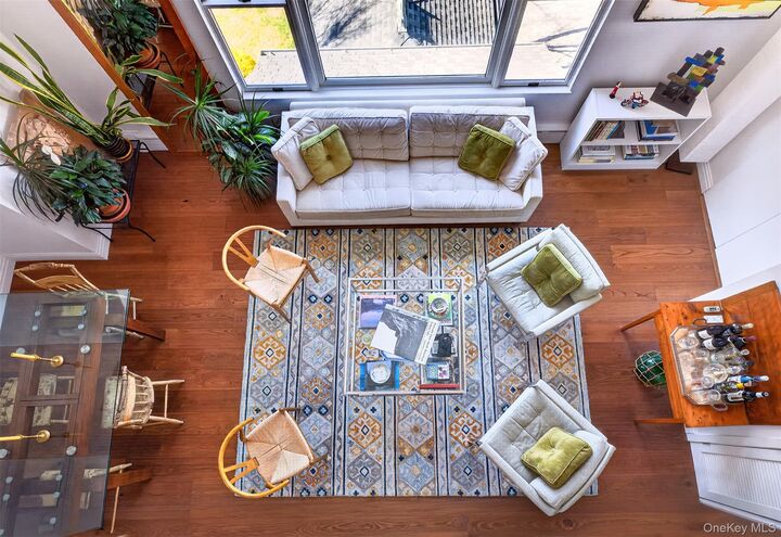 Property Photo:  38 Oliphant Avenue 6  NY 10522 
