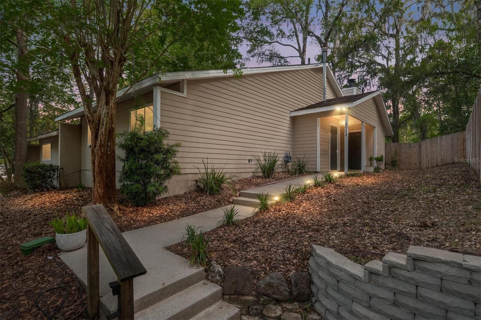 Property Photo:  3953 NW 7th Place  FL 32607 