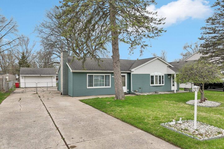 Property Photo:  21510 Ulrich Street  MI 48036 