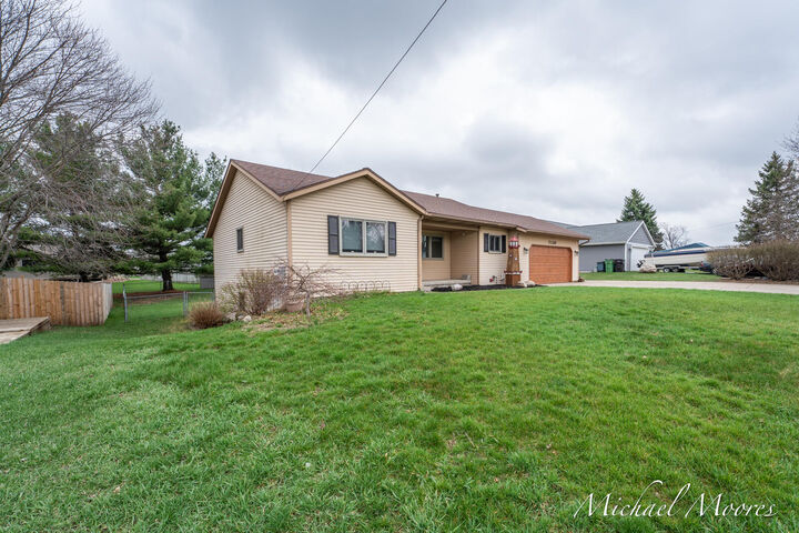 Property Photo:  7130 28th Avenue  MI 49426 
