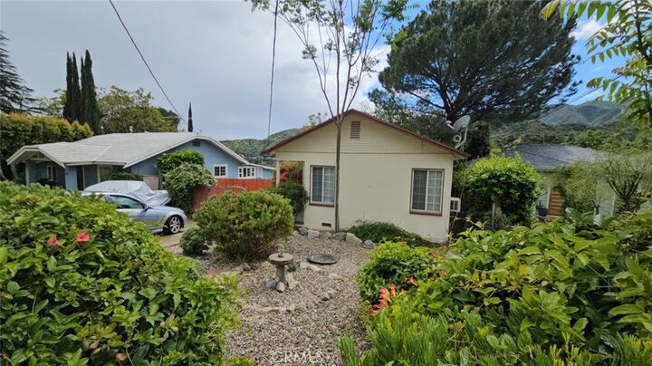Property Photo:  2914 Piedmont Avenue  CA 91214 