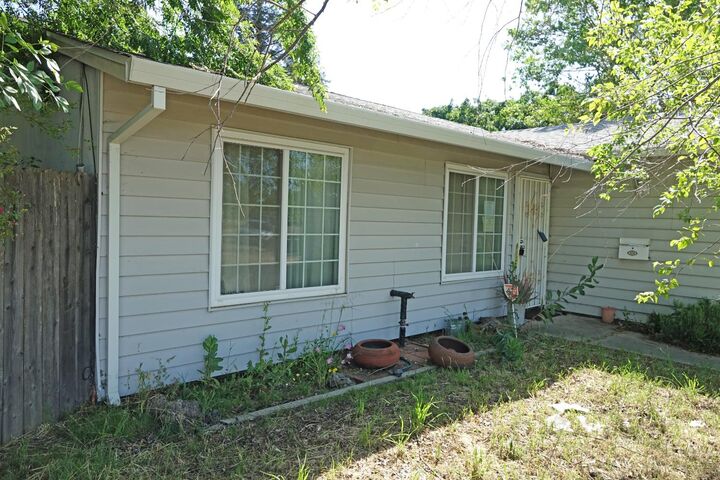 Property Photo:  9325 Henley Way  CA 95826 