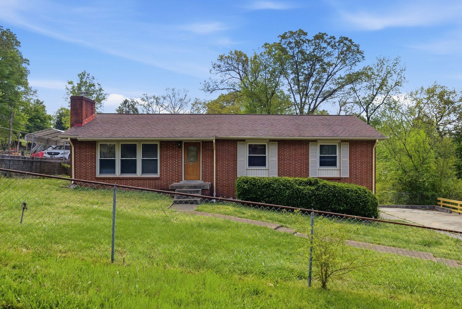 Property Photo:  212 Downer Dr  TN 37042 