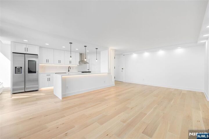 Property Photo: 200 Winston 2417 NJ 07010