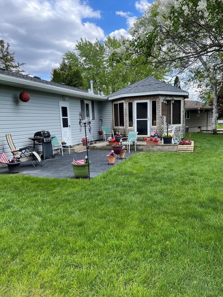 Property Photo:  2124 Kenneth Drive  MN 56007 