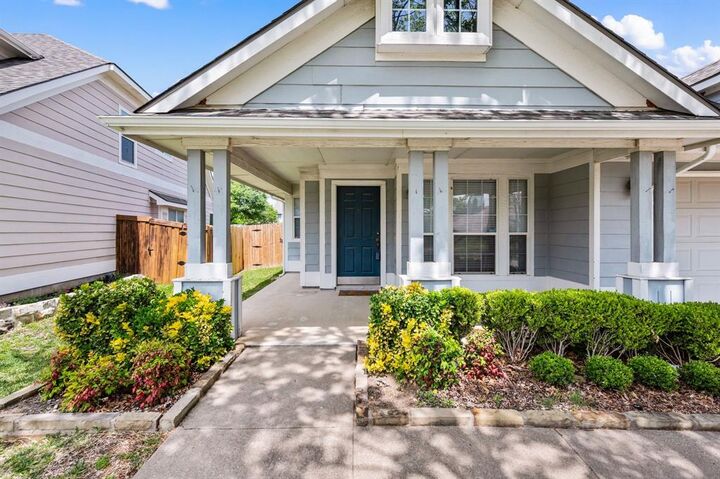 Property Photo:  9844 Meadow Rue Drive  TX 75072 