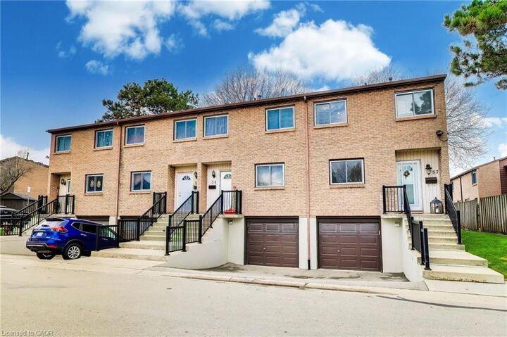 Property Photo: 250 Magnolia Drive 57 ON L9C 6M3