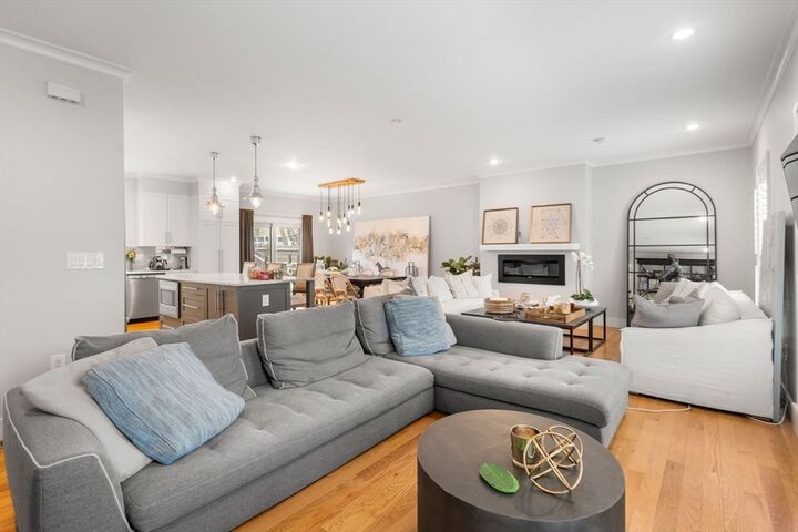 Property Photo:  75 Auburn St  MA 02466 