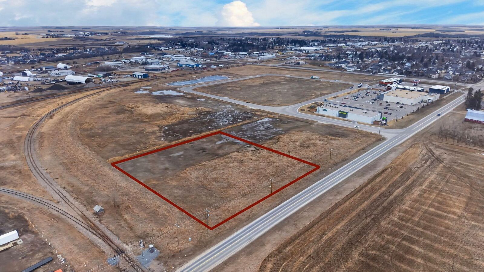 Property Photo: 100 Shantz Drive AB T0M 0W0
