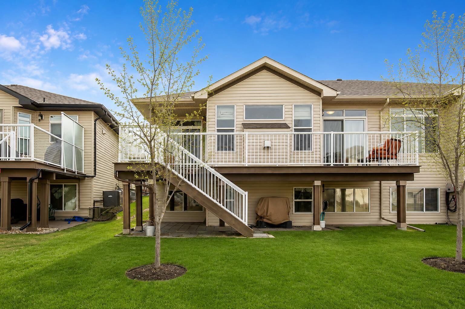 Property Photo:  1907 Riverside Drive NW  AB T1V 0A6 
