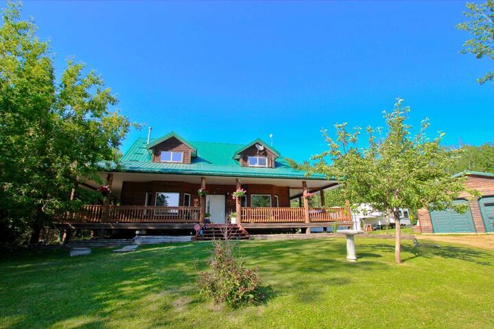 Property Photo: 1314 Cottonwood Close AB T0C 0J0