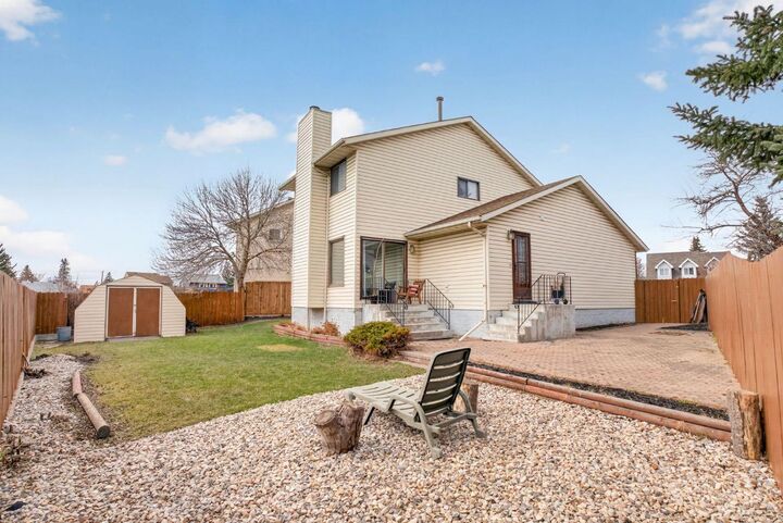 Property Photo:  55 Falwood Place NE  AB T3J 1B4 