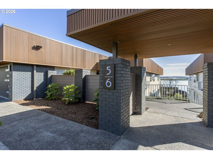 Property Photo:  6903 SE Riverside Dr 6  WA 98664 