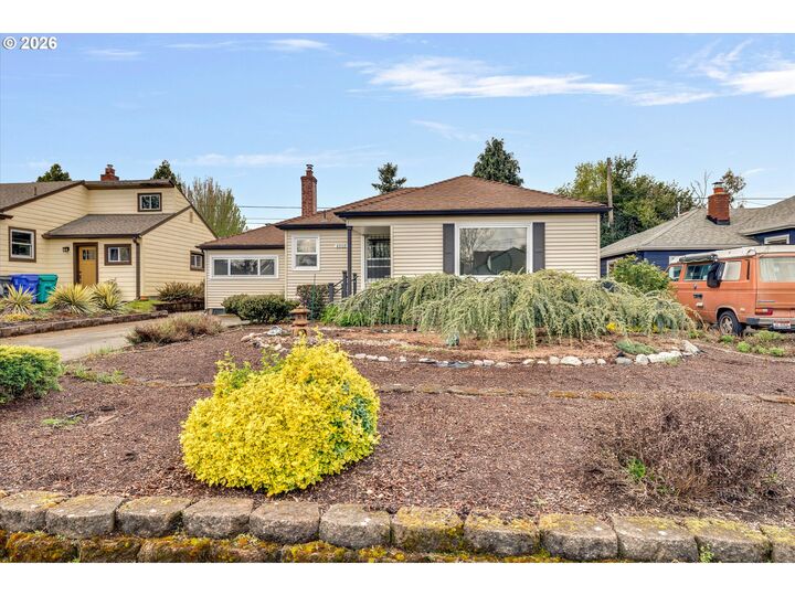 Property Photo:  4905 NE 78th Ave  OR 97218 
