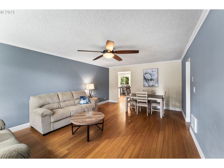 Property Photo:  3410 E 29th St  WA 98660 