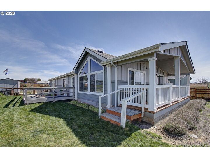 Property Photo:  1913 Jaxon St  WA 98620 