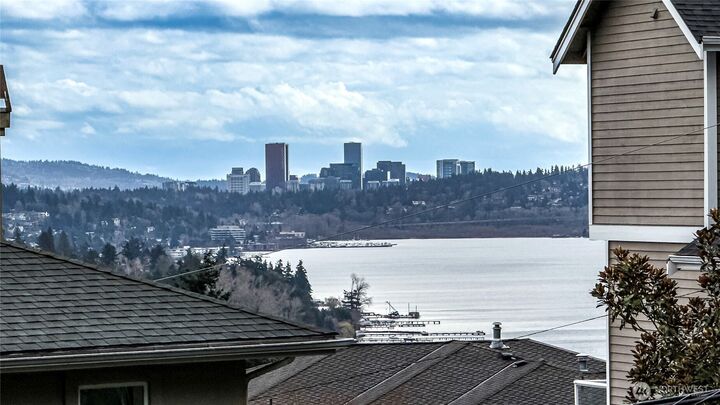 Property Photo: 11855 89th Place NE WA 98034