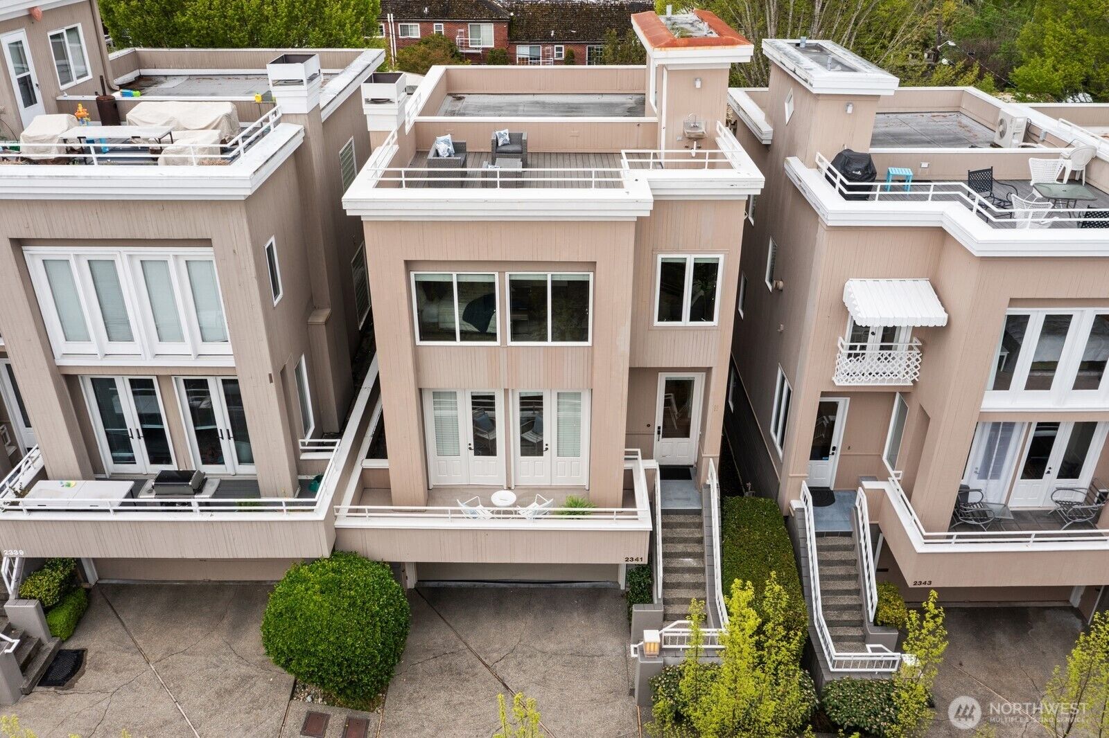 Property Photo:  2341  43rd Avenue E  WA 98112 