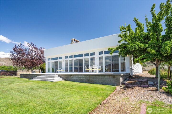 Property Photo: 16 Westlund Drive WA 98844