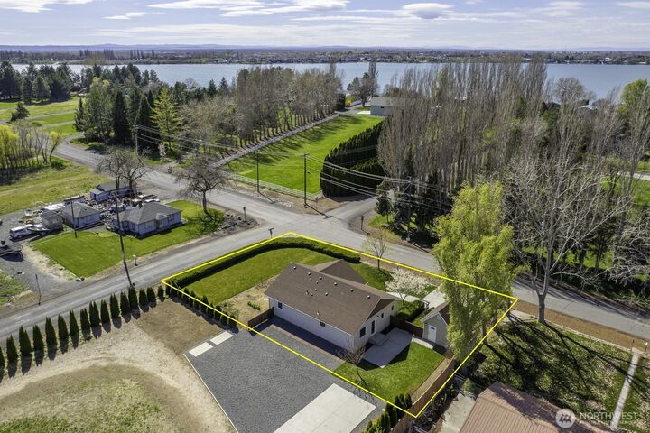 Property Photo:  2143 NE Valley Road  WA 98837 