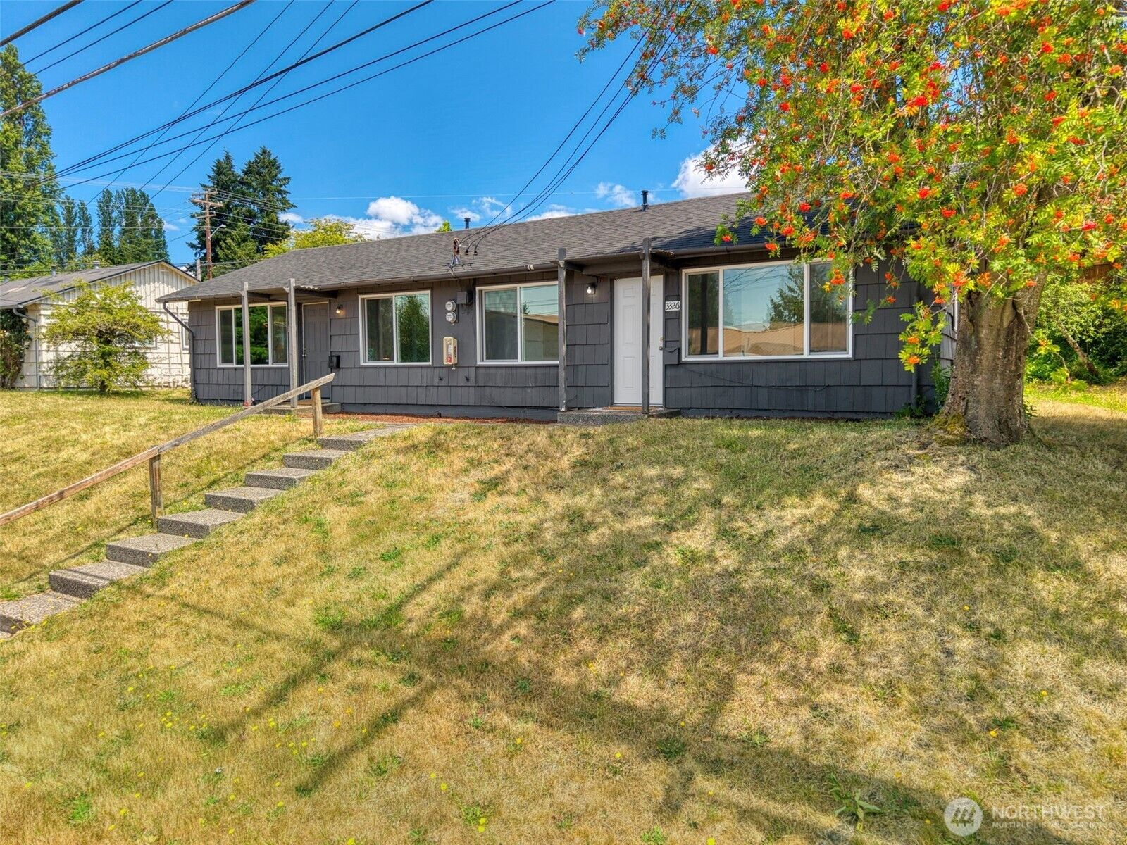 Property Photo:  3326  - 3328 Halverson Avenue  WA 98310 
