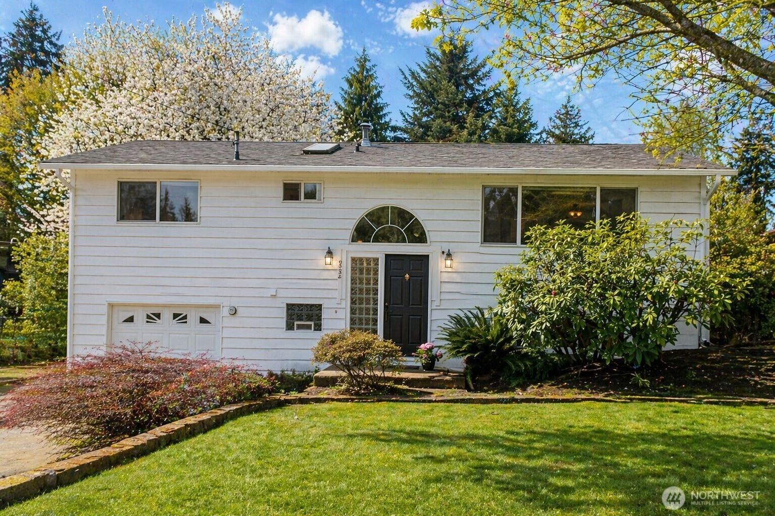 Sw 3302 Home for sale in Lynnwood: 3302 177th Place SW, Lynnwood, WA 98037