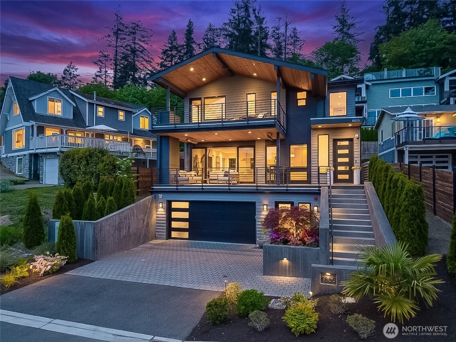 Property Photo:  11855  89th Place NE  WA 98034 