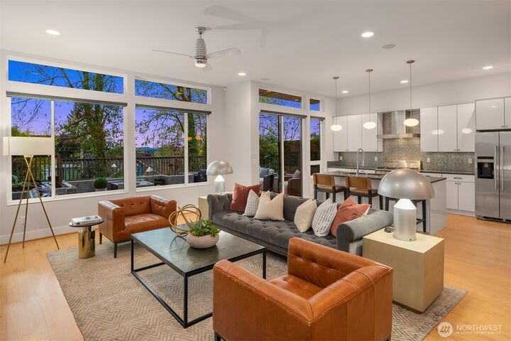 Property Photo:  305  24th Avenue E  WA 98112 