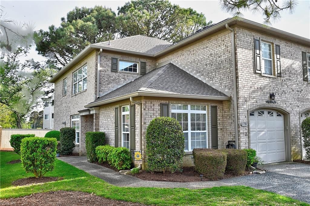 Property Photo:  1701 Vintage Quay 92  VA 23454 