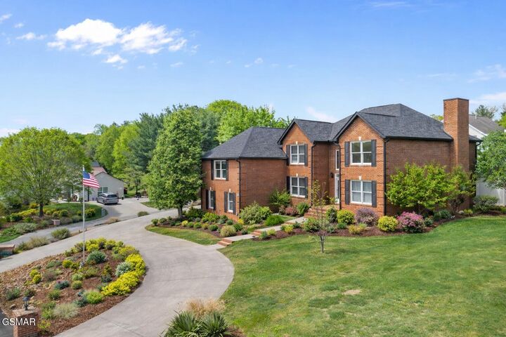 Property Photo:  1201 Briar Lea  TN 37862 