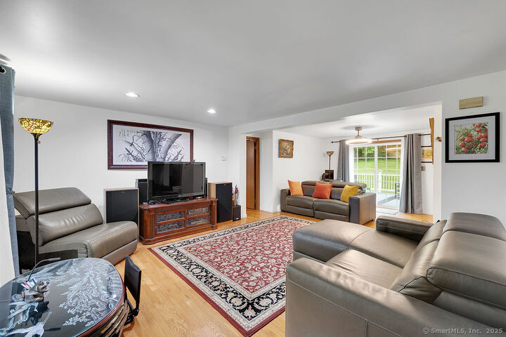 Property Photo:  18 Outlook Road  CT 06776 