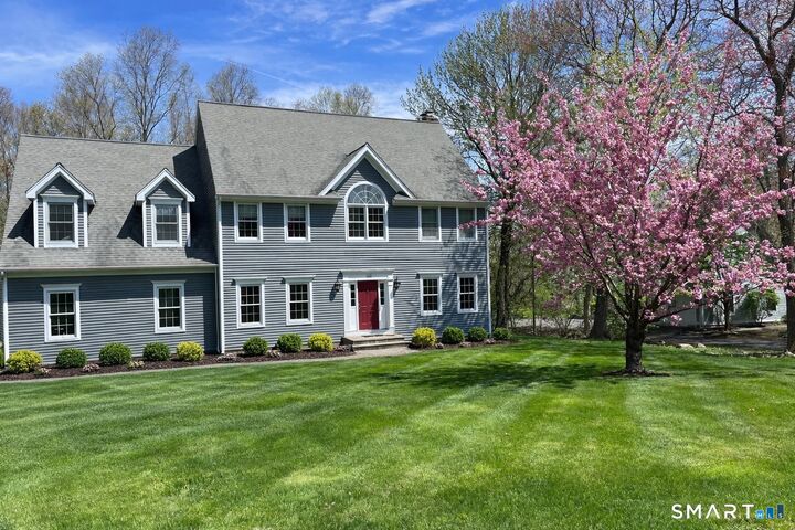 Property Photo:  150 Horizon Lane  CT 06033 