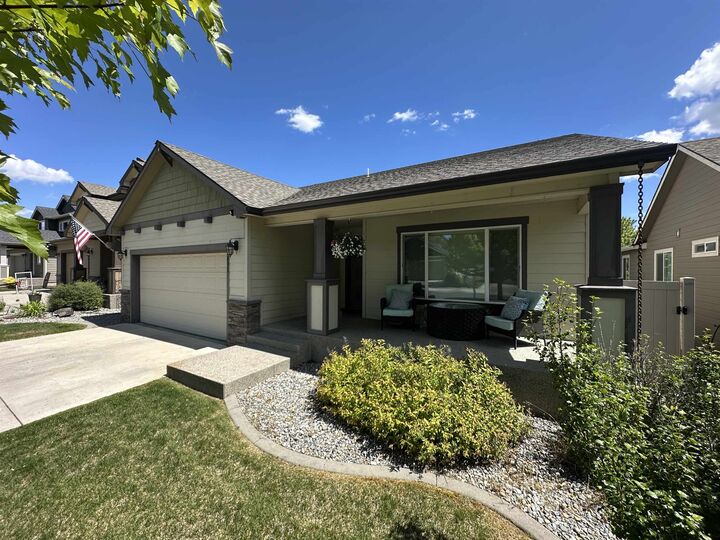Property Photo: 6831 S Blackwing Ct WA 99224