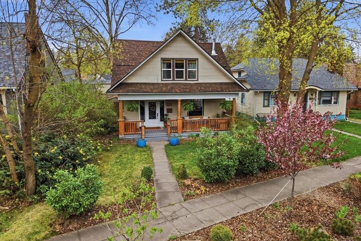 Property Photo:  2618 S Grand Blvd  WA 99203 