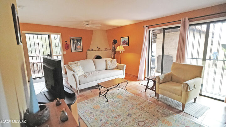 Property Photo:  5212 N Pueblo Villas Drive  AZ 85704 