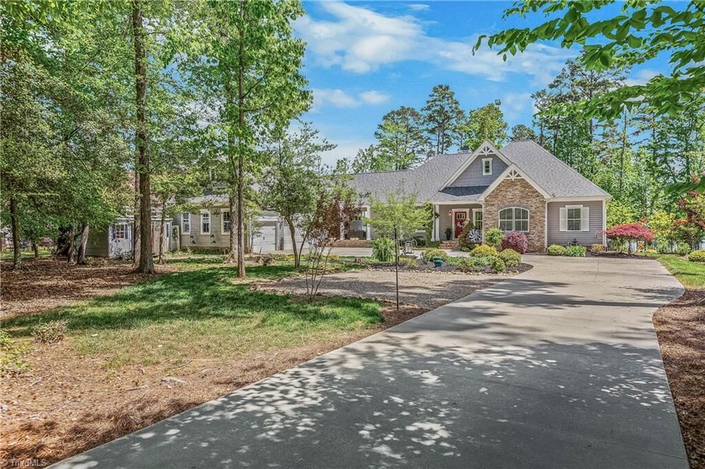 Property Photo:  695 Scout Road  NC 27292 