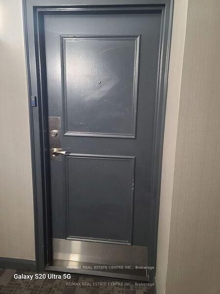 Property Photo: 8 Lisa Street 407 ON L6T 4S6