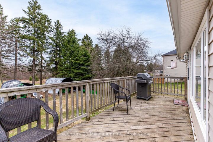 Property Photo:  124 Lorne Street  ON N0C 1H0 