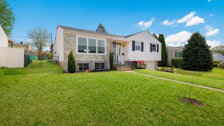 Property Photo:  823 Regina Street  PA 19116 