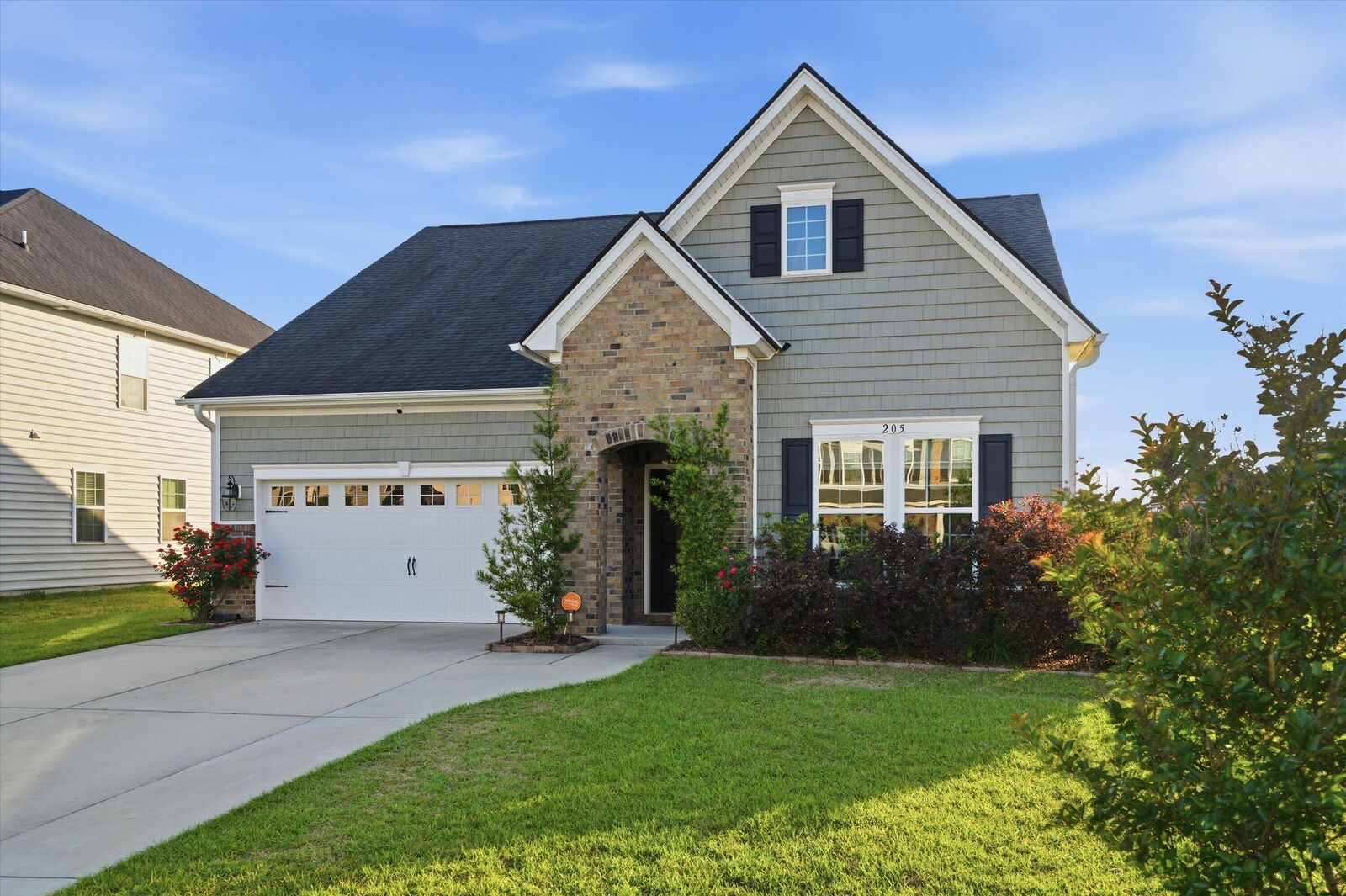 Property Photo:  205 Witch Hazel Street  SC 29486 