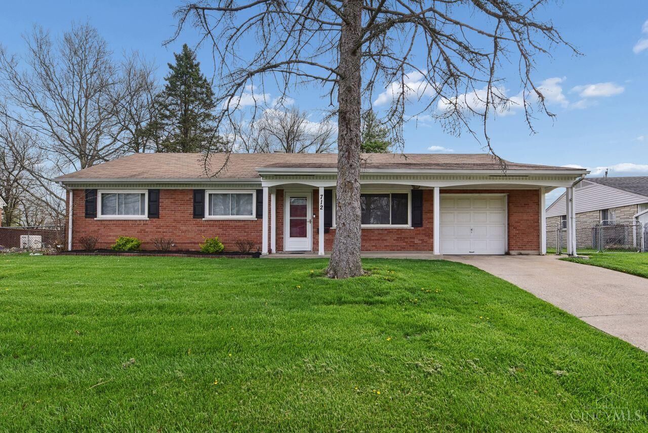 Property Photo:  712 Danbury Road  OH 45240 