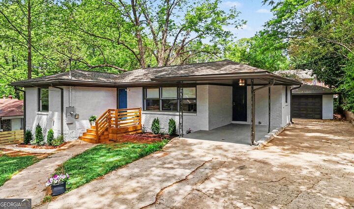 Property Photo:  3416 Maplehurst Drive  GA 30032 