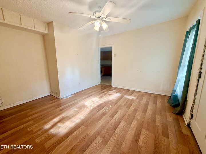 Property Photo:  3928 Lilac Ave  TN 37914 