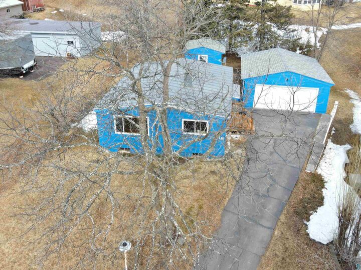 Property Photo:  18 Banks Blvd  MN 55614 