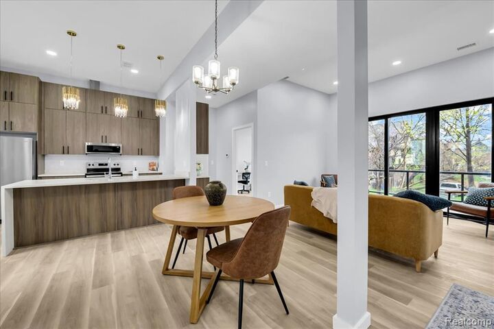 Property Photo:  177 Gladstone 3  MI 48202 