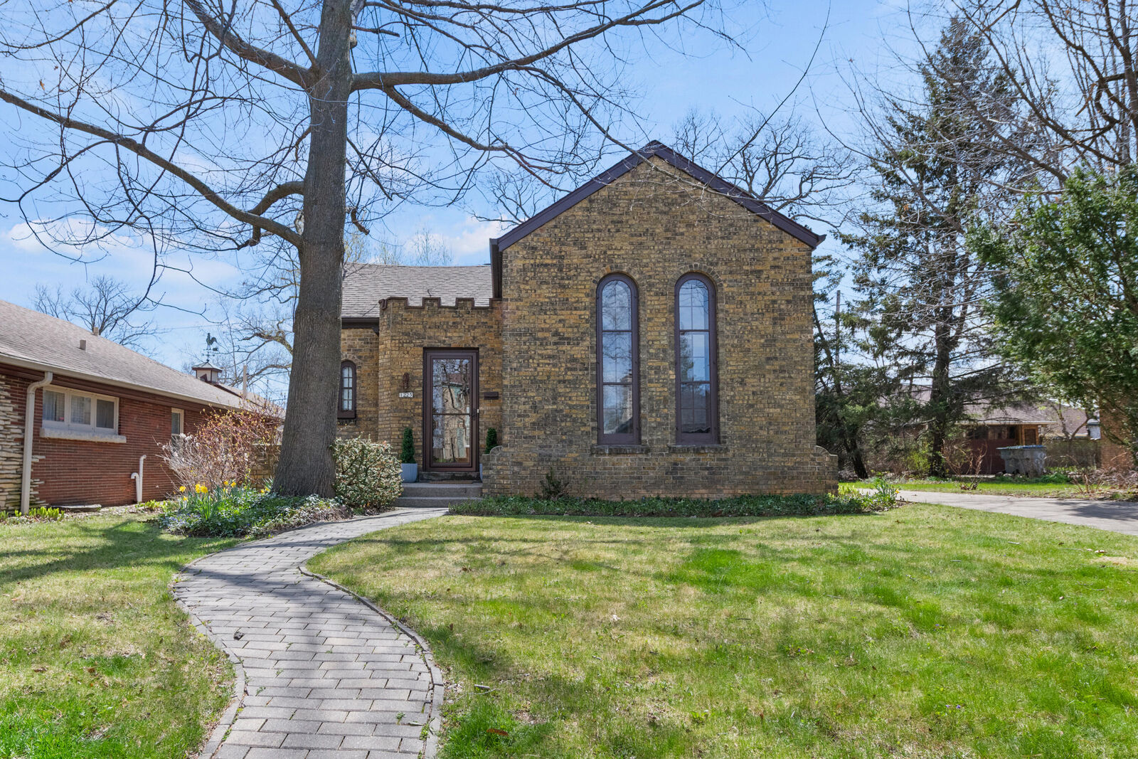 Property Photo:  1225 E Townsend St  WI 53212 