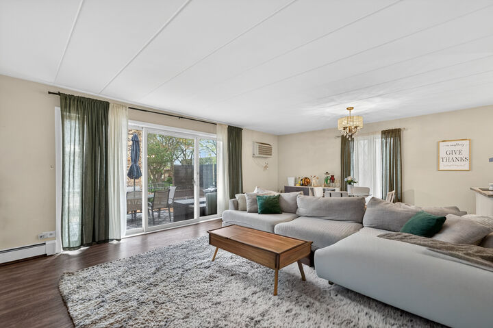Property Photo:  9620 S Kedvale Avenue 101  IL 60453 