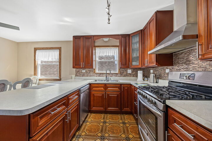 Property Photo:  4508 S Avers Avenue  IL 60632 