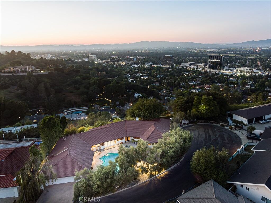 Property Photo:  4173 Regal Oak  CA 91436 