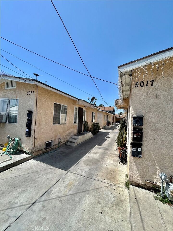 Property Photo:  5017 S San Pedro  CA 90011 